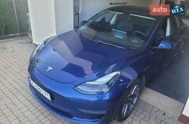 Седан Tesla Model 3 2020 в 
