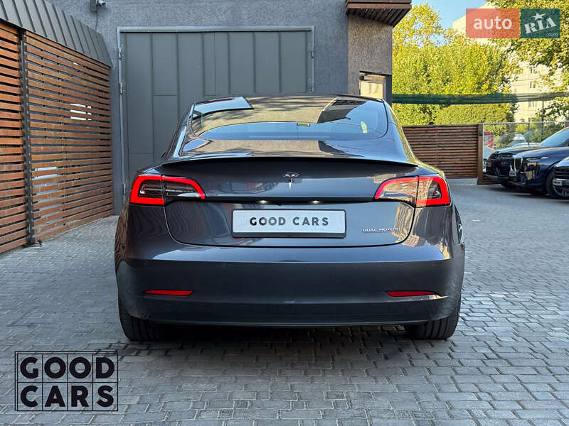 Седан Tesla Model 3 2022 в Одессе