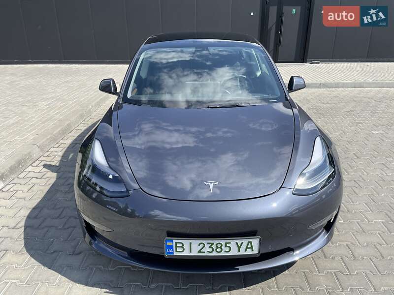Tesla Model 3 2022