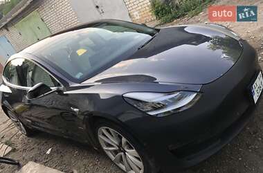 Tesla Model 3 2018