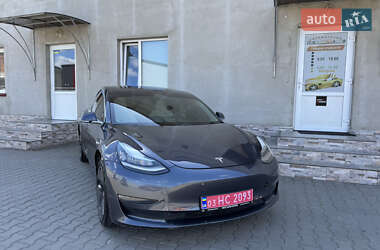 Седан Tesla Model 3 2019 в 