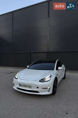 Tesla Model 3 2019