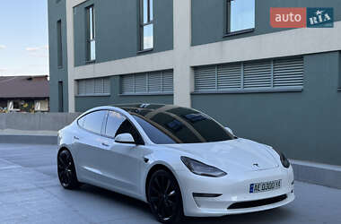 Седан Tesla Model 3 2019 в Дніпрі