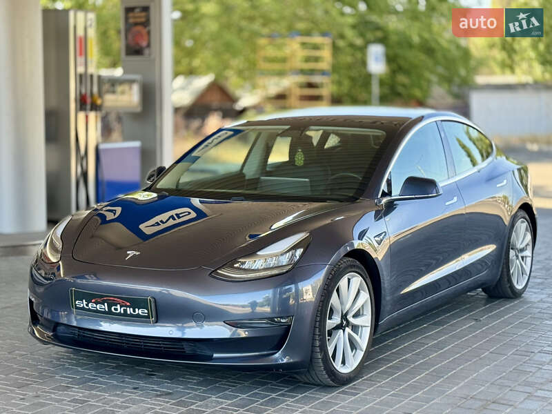 Седан Tesla Model 3 2020 в Николаеве