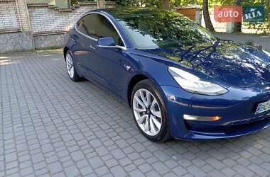 Седан Tesla Model 3 2018 в 