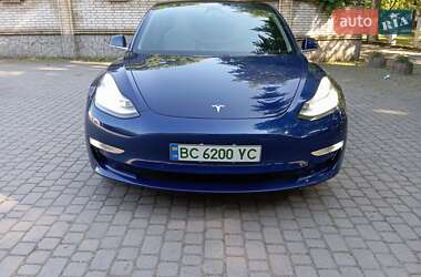 Tesla Model 3 2018