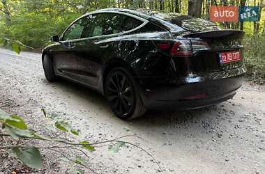 Седан Tesla Model 3 2018 в 