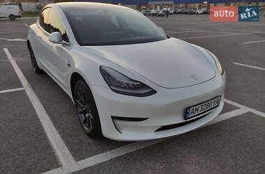 Седан Tesla Model 3 2019 в 