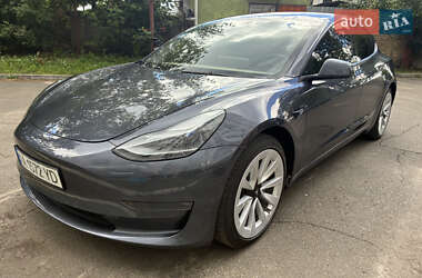 Седан Tesla Model 3 2022 в Киеве