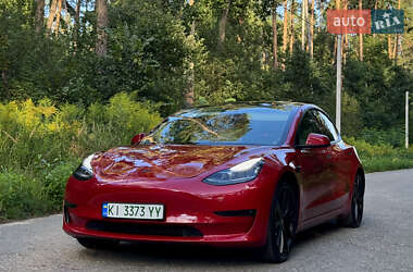 Седан Tesla Model 3 2019 в 