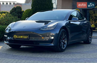 Седан Tesla Model 3 2019 в 
