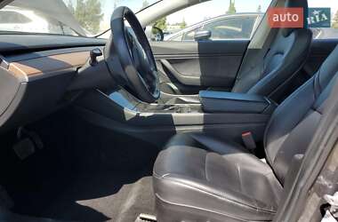 Седан Tesla Model 3 2018 в 
