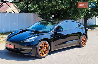 Седан Tesla Model 3 2021 в Сквире