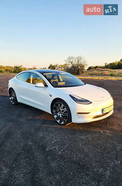 Tesla Model 3 2019 Tesla Model 3 2019