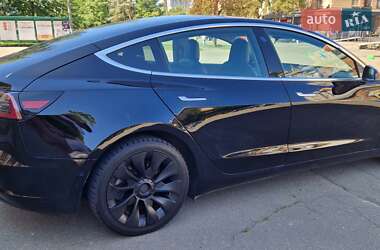 Седан Tesla Model 3 2019 в 
