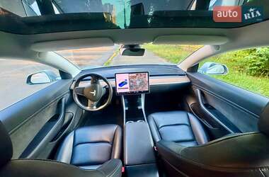 Седан Tesla Model 3 2018 в 