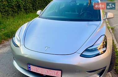 Седан Tesla Model 3 2018 в 