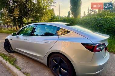 Седан Tesla Model 3 2018 в 