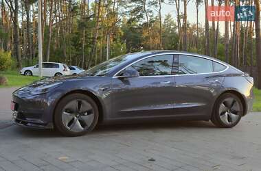 Седан Tesla Model 3 2019 в 