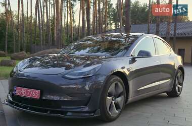 Tesla Model 3 2019