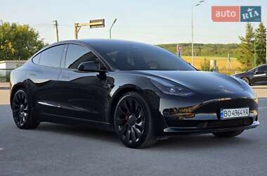 Tesla Model 3 2022