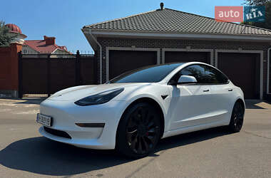 Tesla Model 3 2022