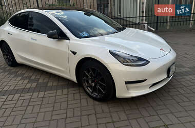 Tesla Model 3 2019 Tesla Model 3 2019