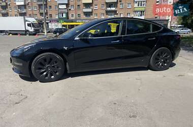 Седан Tesla Model 3 2019 в 