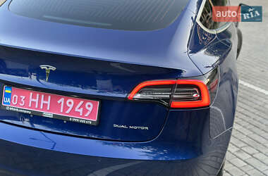 Седан Tesla Model 3 2018 в 