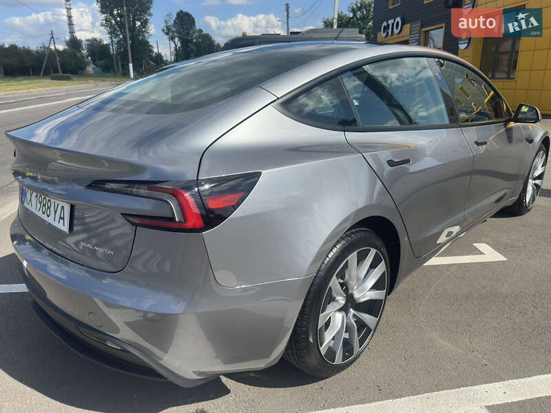 Седан Tesla Model 3 2024 в Харькове