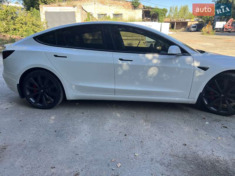 Седан Tesla Model 3 2019 в Білій Церкві