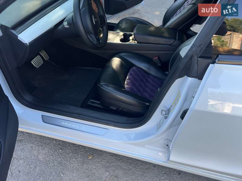 Седан Tesla Model 3 2019 в Білій Церкві