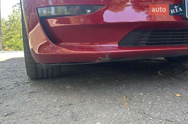 Седан Tesla Model 3 2018 в 