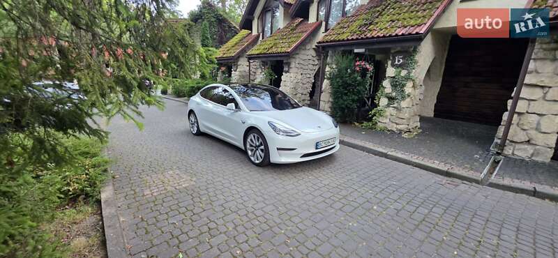 Седан Tesla Model 3 2020 в Львове фото 8 Седан Tesla Model 3 2020 в Львове
