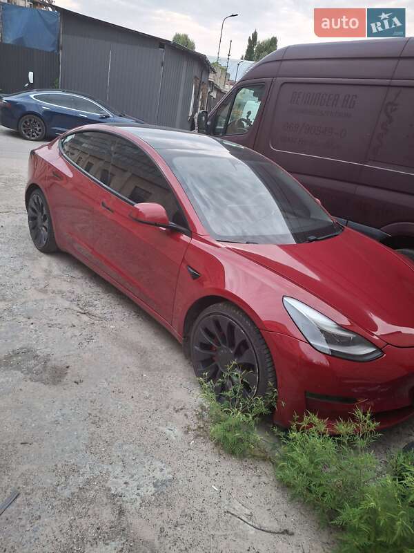 Tesla Model 3 2021