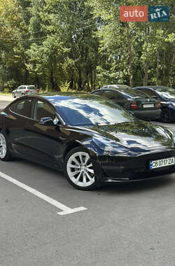 Седан Tesla Model 3 2022 в 