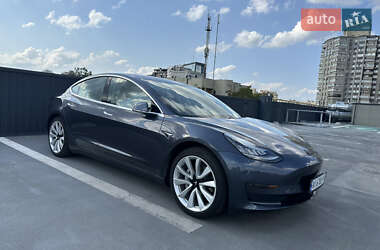 Седан Tesla Model 3 2018 в 