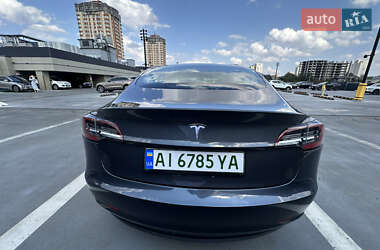 Седан Tesla Model 3 2018 в 