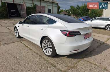 Седан Tesla Model 3 2019 в 