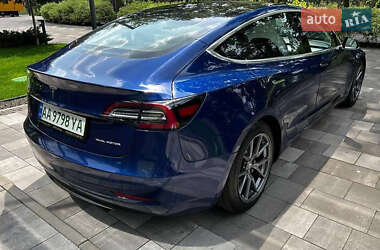 Седан Tesla Model 3 2018 в 