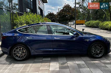 Седан Tesla Model 3 2018 в 