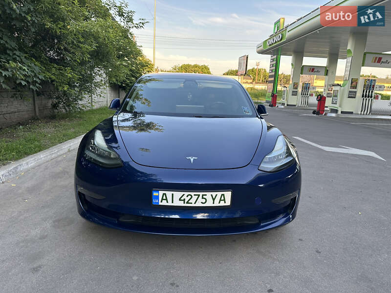 Седан Tesla Model 3 2018 в 