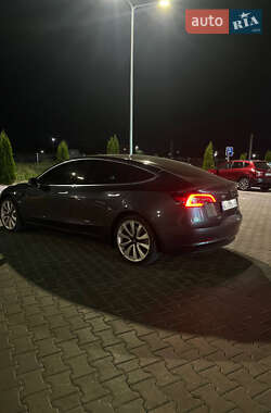 Седан Tesla Model 3 2018 в 