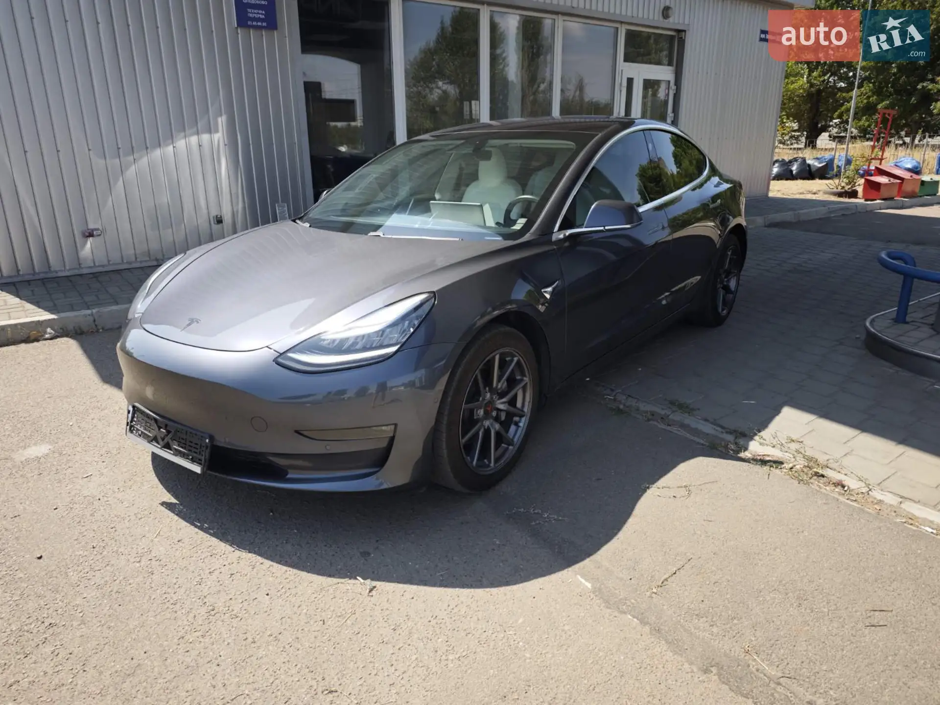 2018 Tesla Model 3 - мініатюра 3