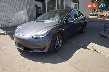 Седан Tesla Model 3 2018 в 