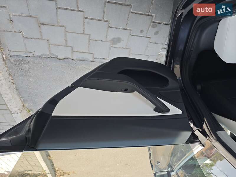 Седан Tesla Model 3 2018 в Миколаєві