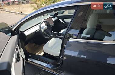 Седан Tesla Model 3 2018 в 