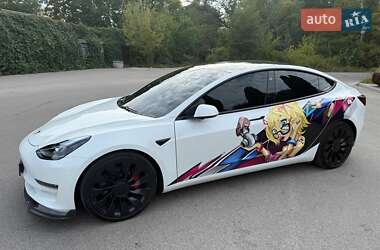 Tesla Model 3 2021