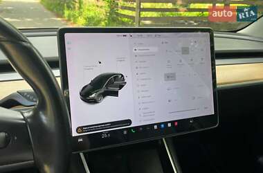 Седан Tesla Model 3 2018 в 
