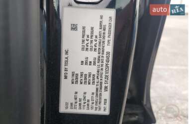 Седан Tesla Model 3 2022 в Киеве